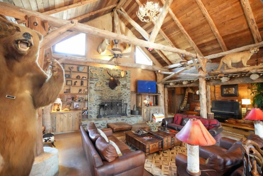 Moon River Penthouse Lodge