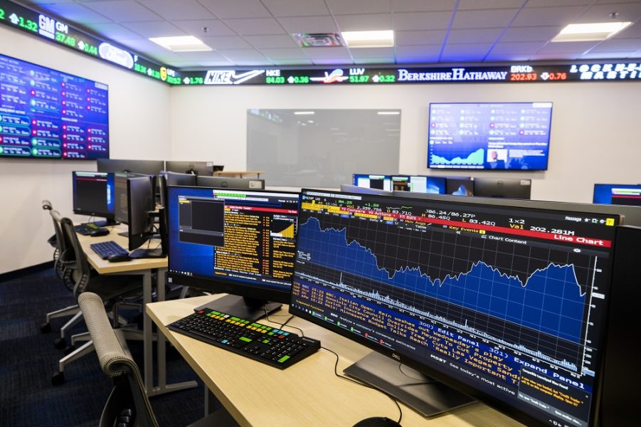 Sam Mahrouq's Financial Markets Lab at the Arlington College of Business